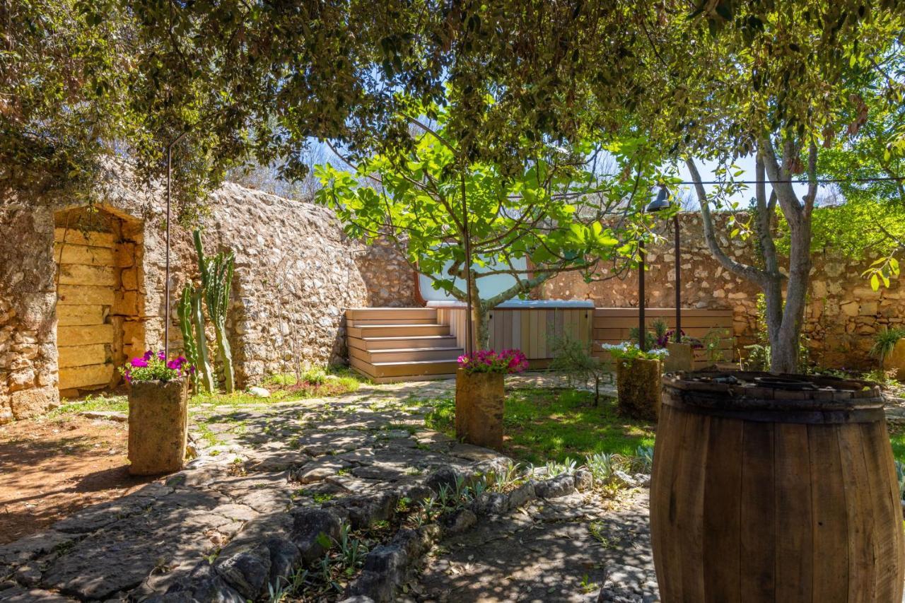 Badia Del Casale Bed & Breakfast Ugento Luaran gambar