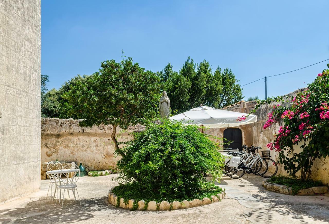 Badia Del Casale Bed & Breakfast Ugento Luaran gambar