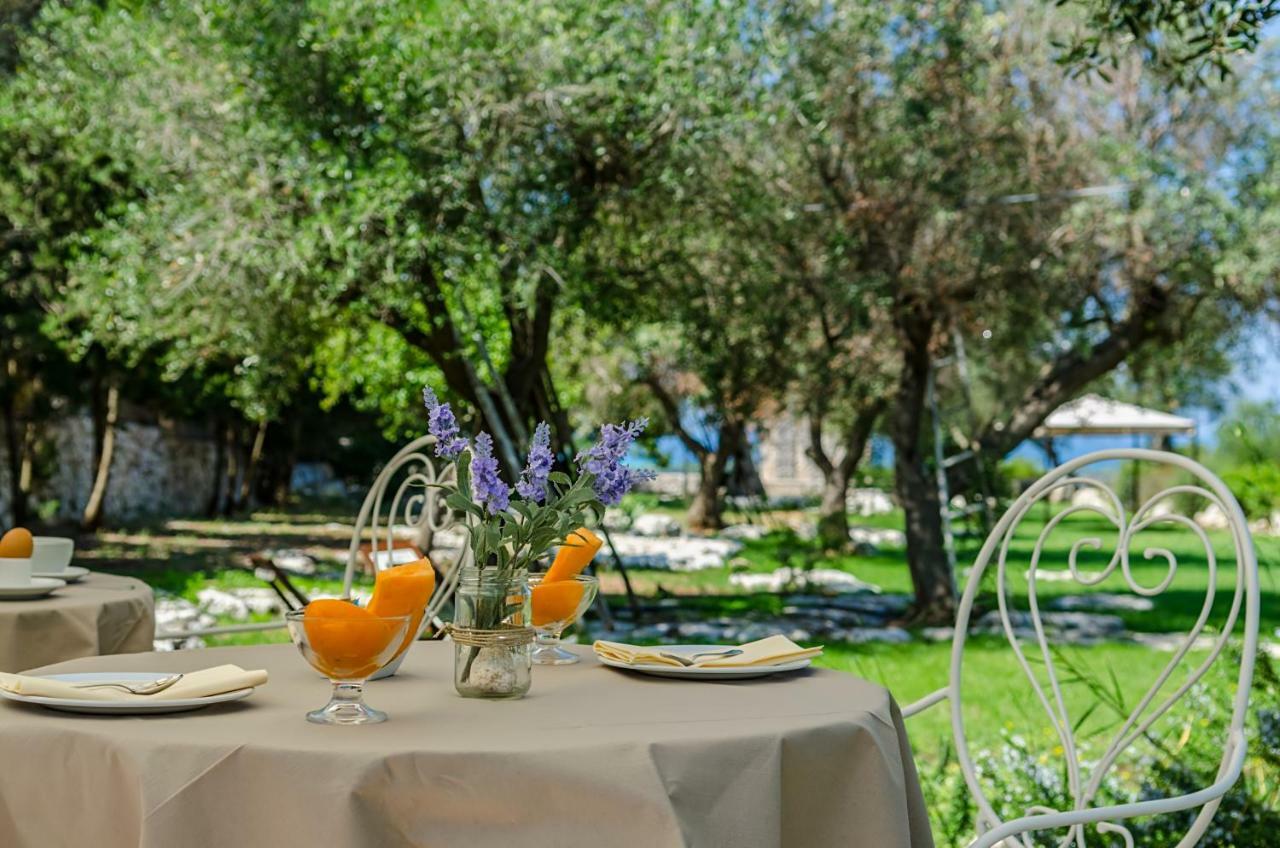 Badia Del Casale Bed & Breakfast Ugento Luaran gambar